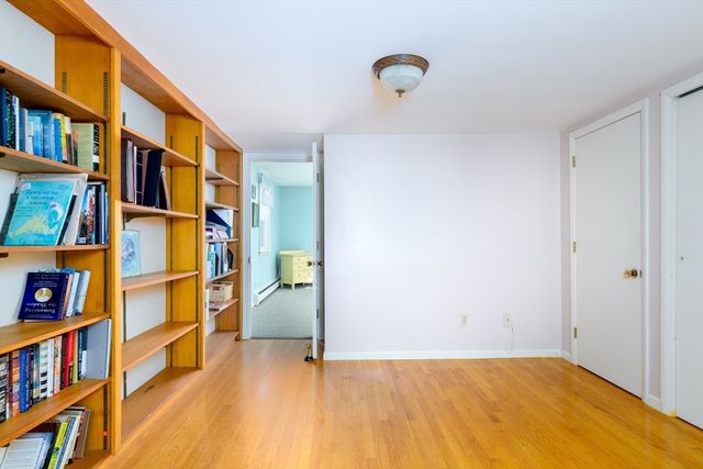 14 Wyndhurst Dr, Holden, MA 01520