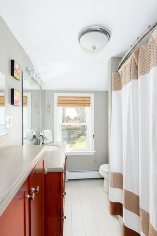 14 Wyndhurst Dr, Holden, MA 01520