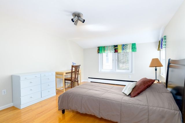 14 Wyndhurst Dr, Holden, MA 01520