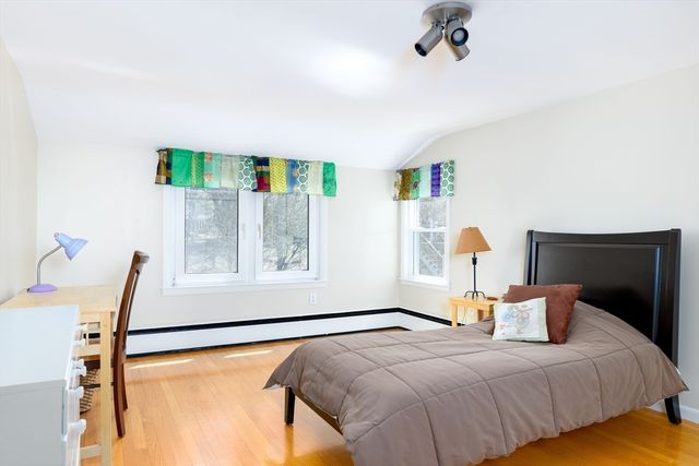 14 Wyndhurst Dr, Holden, MA 01520