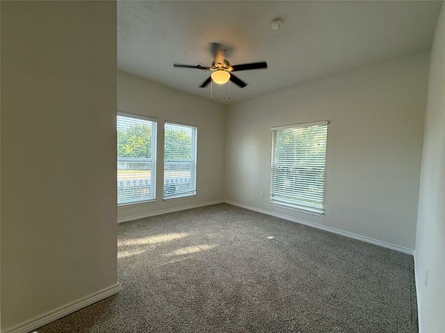 101 W Fm 6, Nevada, TX 75173