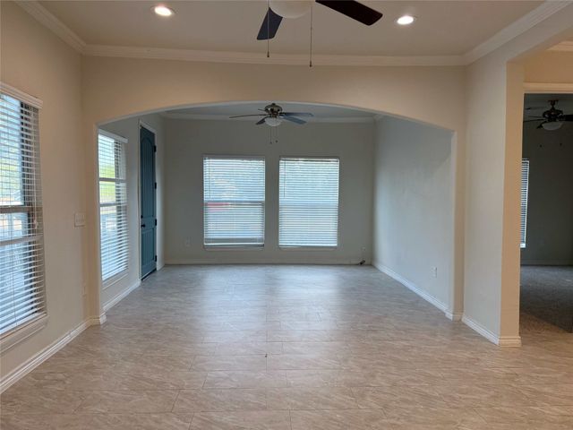 101 W Fm 6, Nevada, TX 75173