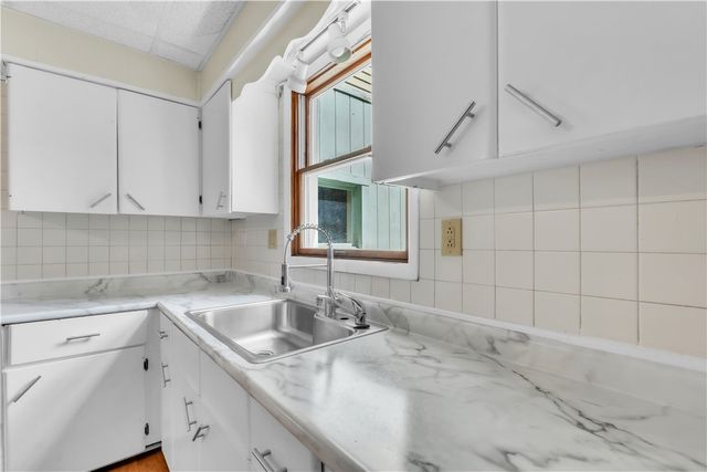 1309 3rd Ave, Beaver Falls, PA 15010