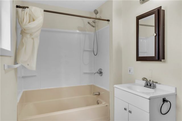 1309 3rd Ave, Beaver Falls, PA 15010