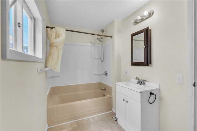 1309 3rd Ave, Beaver Falls, PA 15010