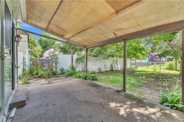 1309 3rd Ave, Beaver Falls, PA 15010