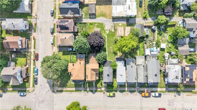 1309 3rd Ave, Beaver Falls, PA 15010