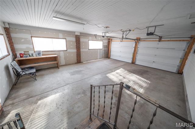 612 N Commercial Street, Crocker, MO 65452