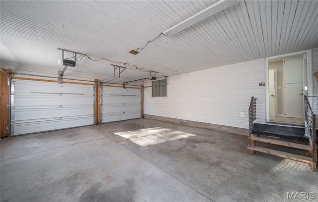 612 N Commercial Street, Crocker, MO 65452