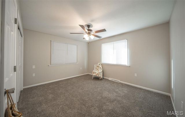 612 N Commercial Street, Crocker, MO 65452