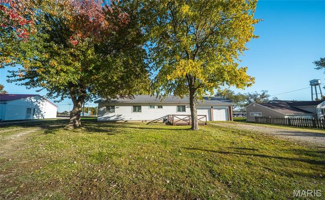 612 N Commercial Street, Crocker, MO 65452