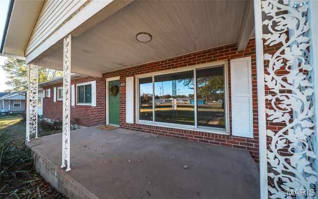 612 N Commercial Street, Crocker, MO 65452