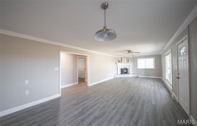 612 N Commercial Street, Crocker, MO 65452