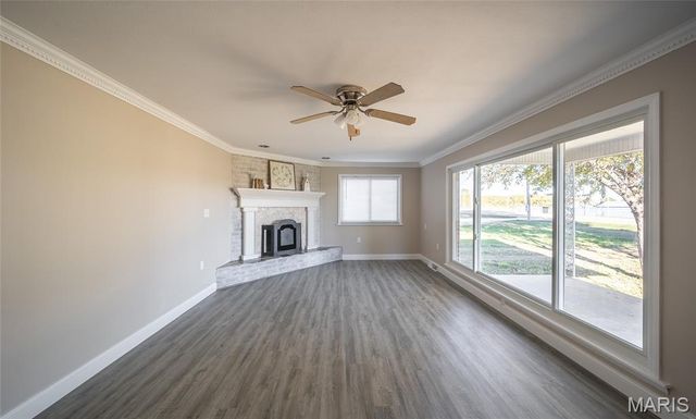 612 N Commercial Street, Crocker, MO 65452