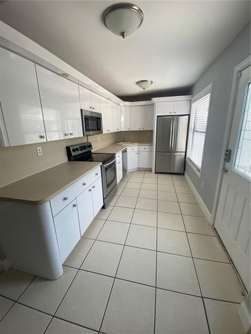 3008 W MAIN STREET, Tampa, FL 33607