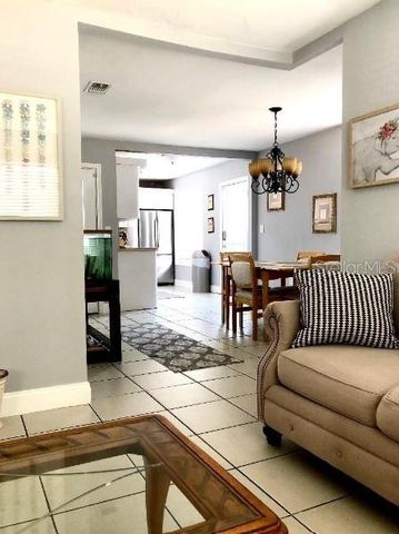 3008 W MAIN STREET, Tampa, FL 33607