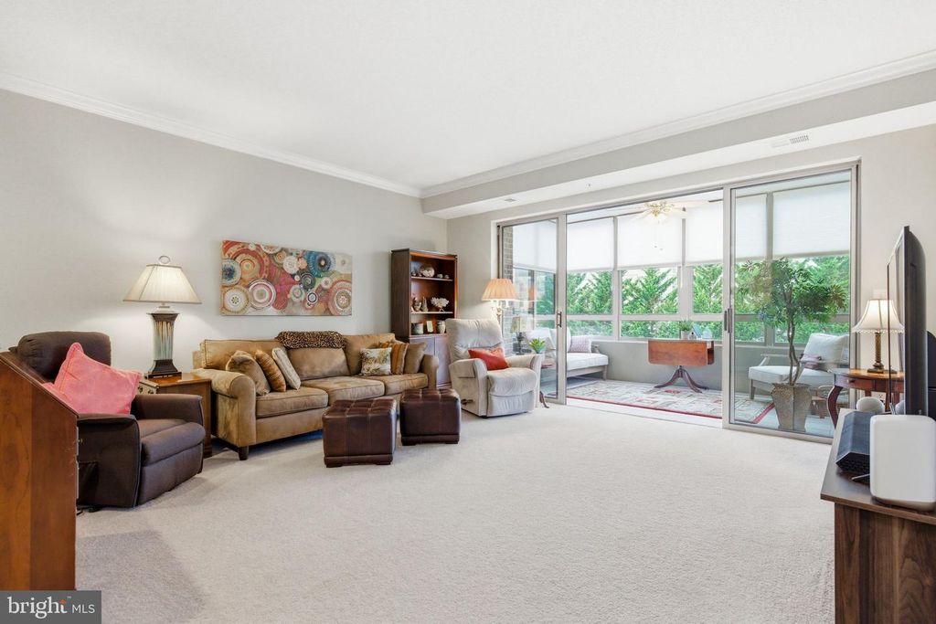 Image 1 of property listing at 19350 MAGNOLIA GROVE SQ #403, Leesburg, VA 20176