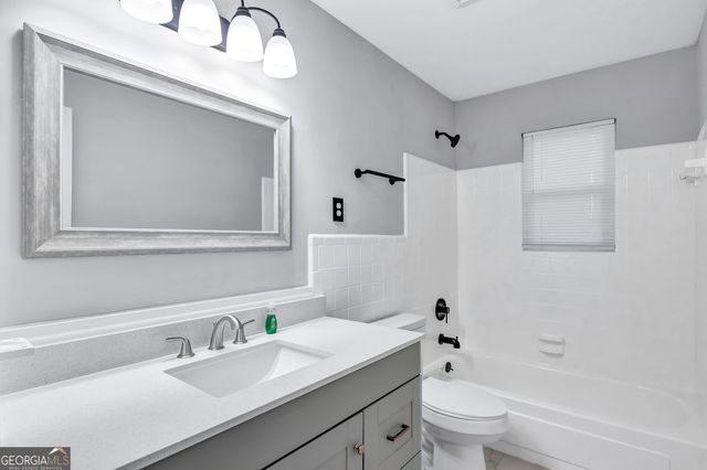 2764 Ocean Valley Drive, Atlanta, GA 30349