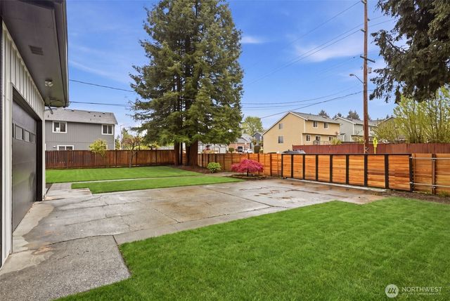 24227 100th Avenue SE, Kent, WA 98030