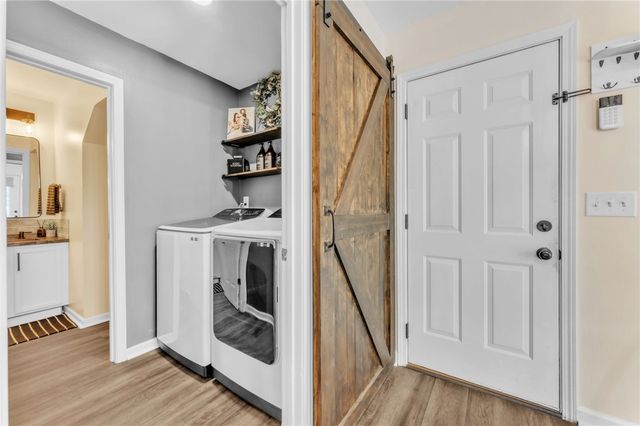 102 Lochenshire Place, Belton, SC 29627