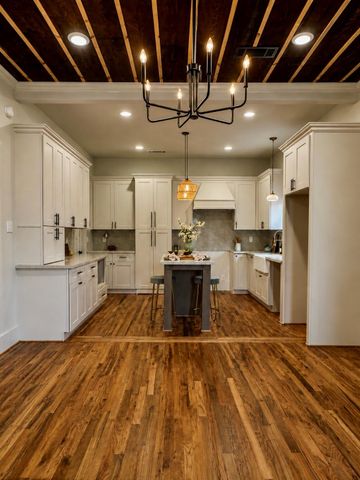 2109 Gentry Street, Houston, TX 77009