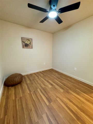 2109 Gentry Street, Houston, TX 77009