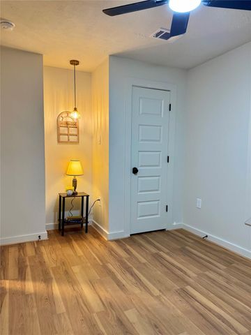 2109 Gentry Street, Houston, TX 77009