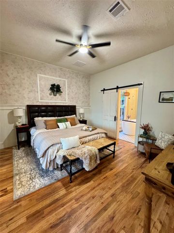 2109 Gentry Street, Houston, TX 77009
