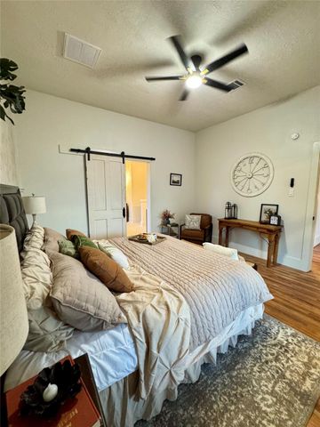 2109 Gentry Street, Houston, TX 77009