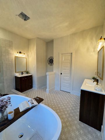 2109 Gentry Street, Houston, TX 77009