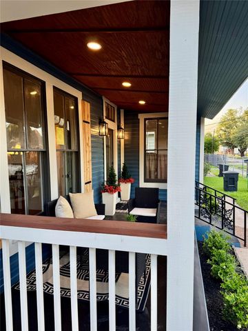 2109 Gentry Street, Houston, TX 77009