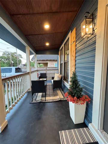 2109 Gentry Street, Houston, TX 77009