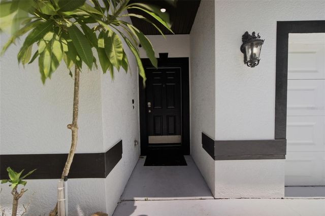 8205 N 12TH STREET, Tampa, FL 33604