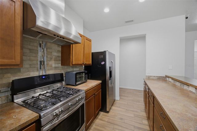 8205 N 12TH STREET, Tampa, FL 33604