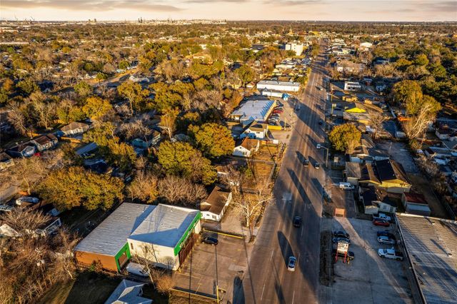 7609 Park Place Boulevard, Houston, TX 77087