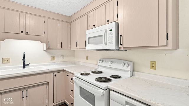 2407 Rita Court, Anderson, IN 46012