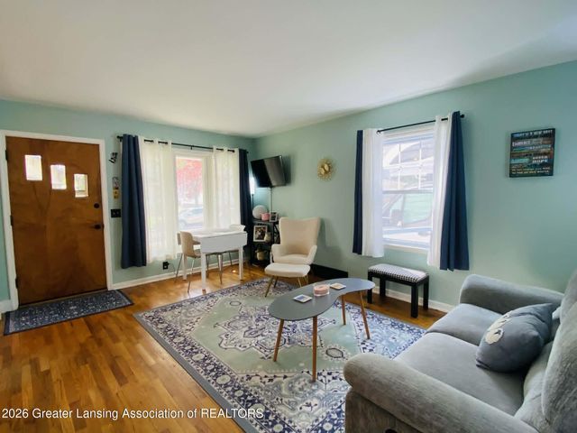 1824 S Rundle Avenue, Lansing, MI 48910