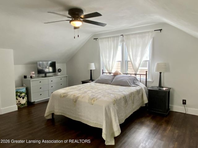 1824 S Rundle Avenue, Lansing, MI 48910