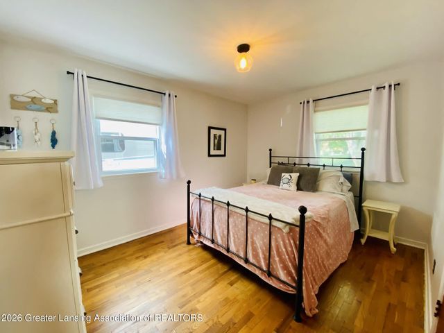 1824 S Rundle Avenue, Lansing, MI 48910