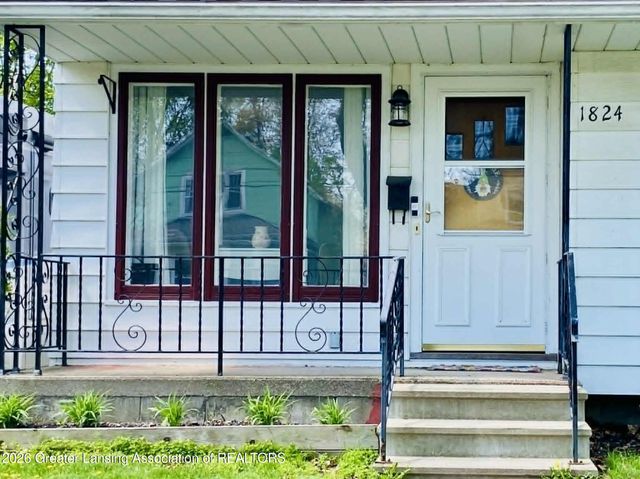 1824 S Rundle Avenue, Lansing, MI 48910