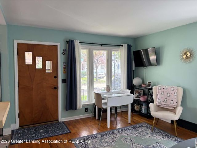 1824 S Rundle Avenue, Lansing, MI 48910