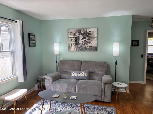 1824 S Rundle Avenue, Lansing, MI 48910