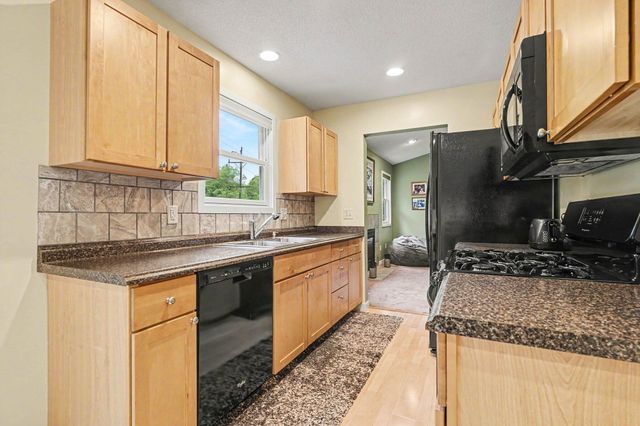 3921 S Sheridan Drive, Muskegon, MI 49444