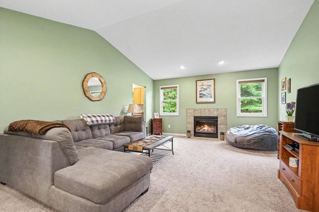 3921 S Sheridan Drive, Muskegon, MI 49444