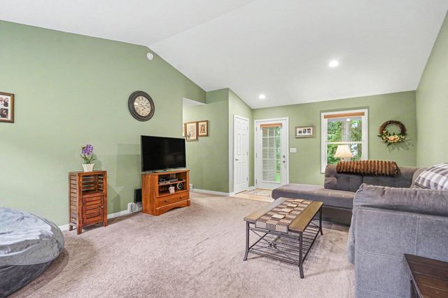 3921 S Sheridan Drive, Muskegon, MI 49444
