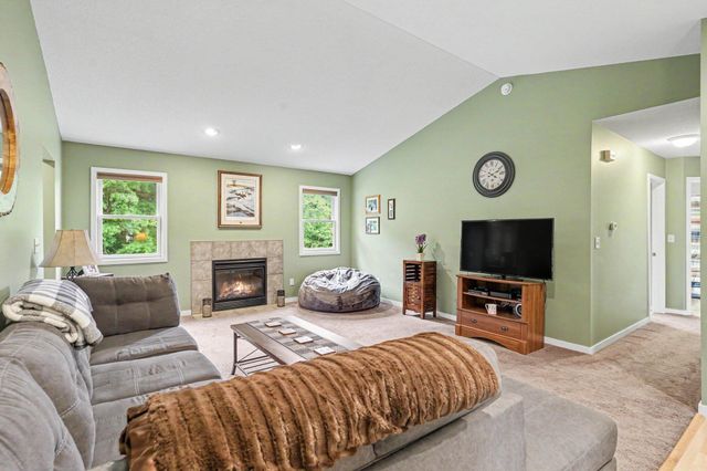 3921 S Sheridan Drive, Muskegon, MI 49444