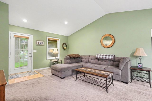 3921 S Sheridan Drive, Muskegon, MI 49444