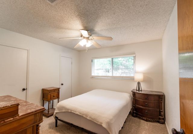 67 Sweetgum Court, Lake Jackson, TX 77566