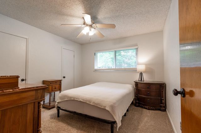 67 Sweetgum Court, Lake Jackson, TX 77566