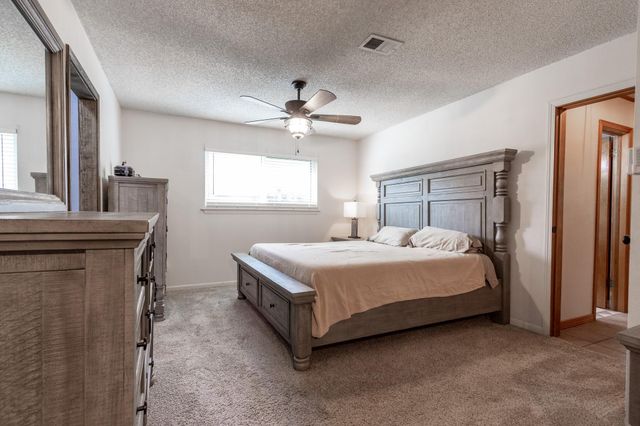 67 Sweetgum Court, Lake Jackson, TX 77566